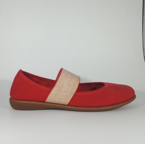 THE FLEXX Shoes - The Flexx Red Nubuck Mary Jane w/ Elastic Strap
